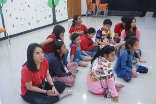 9. กิจกรรม English Camp เปิดโลกการเรียนรู้ เปิดประตูสู่ภาษา